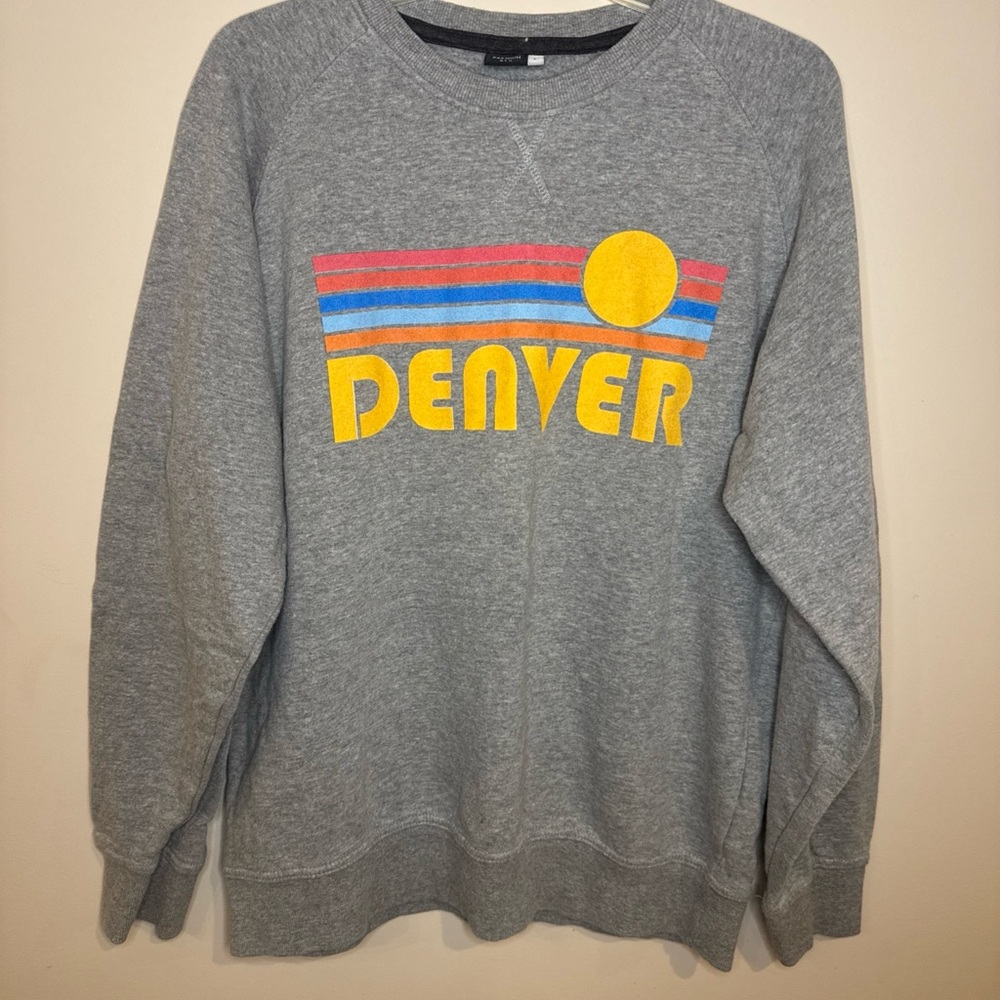 Gray Denver Graphic Men's Large Sweater